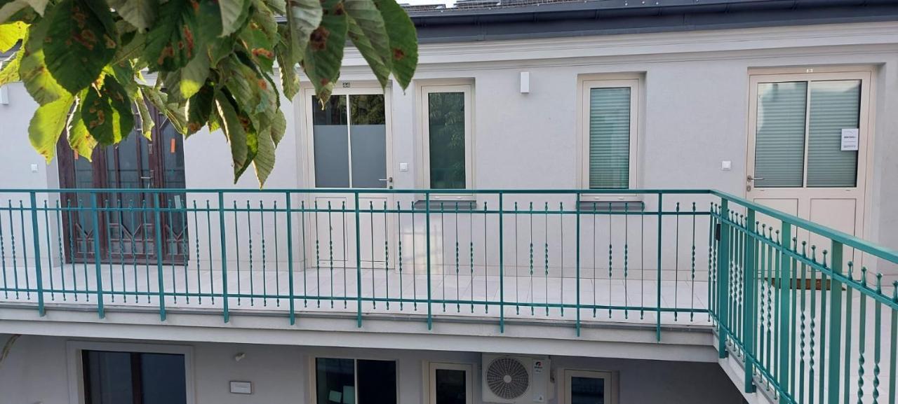 Juwel Apartments Krakow Z Widokiem Na Wawel Ap 47 Exteriör bild